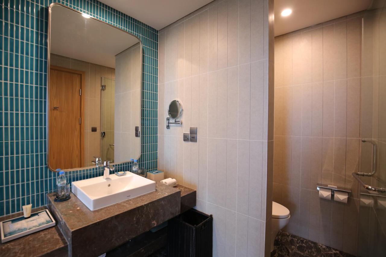Flc City Hotel Beach Quy Nhon Exteriör bild