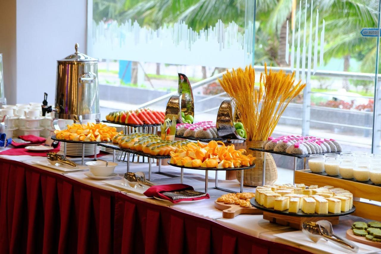 Flc City Hotel Beach Quy Nhon Exteriör bild